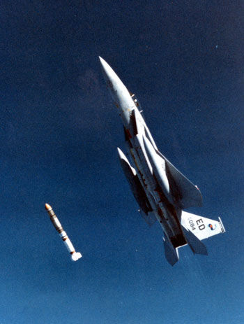 ķl(wi)Ǽg(sh)l(f)չhDF-15l(f)ASM-135l(wi)ǌ(do)