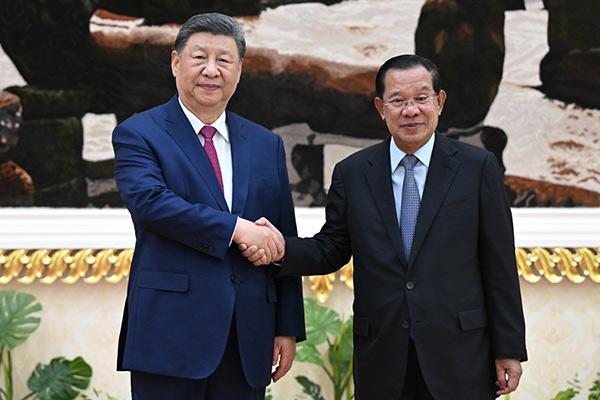 習(xí)近平會(huì)見柬埔寨人民黨主席、參議院主席洪森
