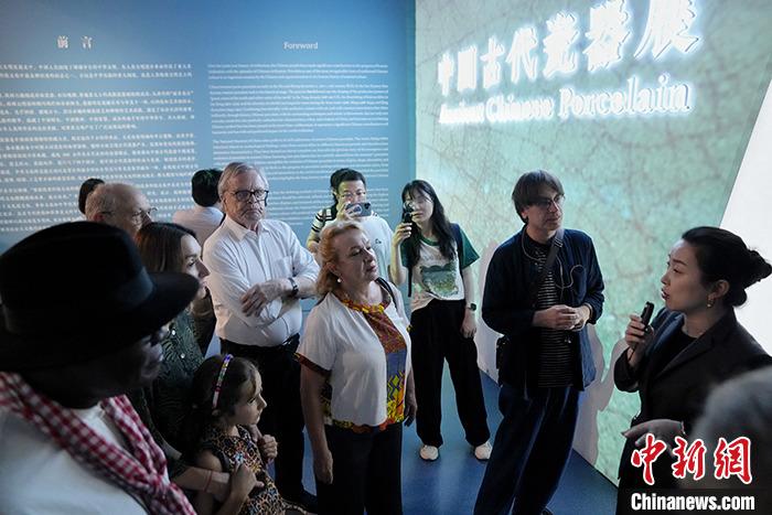 全球文明對話部長級會議嘉賓參觀中國國家博物館