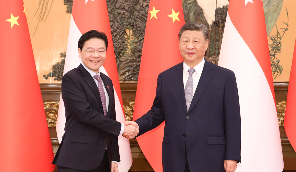 習(xí)近平會見新加坡總理黃循財