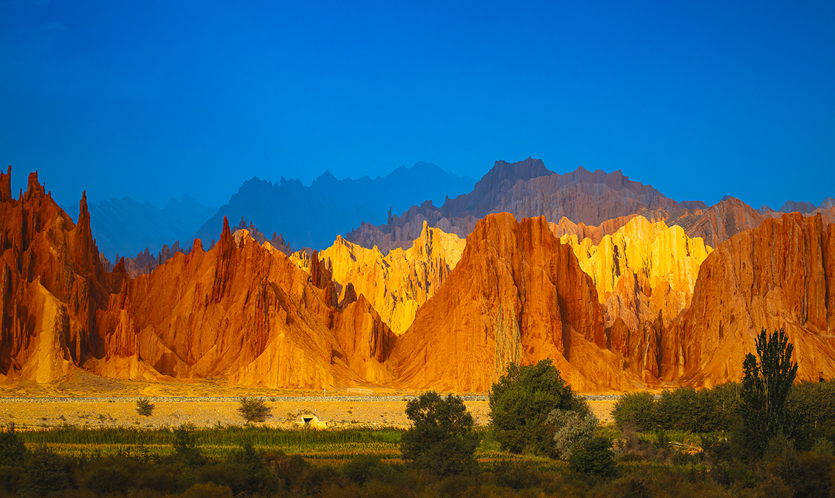 【這個城市有點(diǎn)潮】阿克蘇：新疆“甜心” 紅到滿屏熱烈