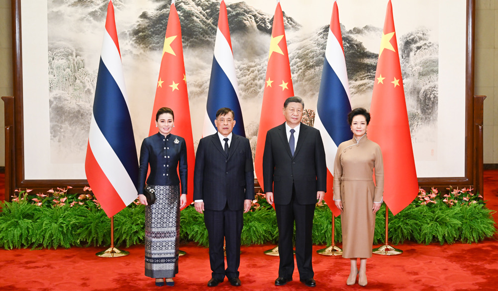 習(xí)近平會(huì)見泰國(guó)國(guó)王哇集拉隆功