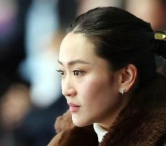 小女兒佩通坦遭停職，他信家族為何逃不開政治風(fēng)暴？ | 國際識局