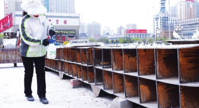 蘭州市暫停廣場喂食鴿子活動加強(qiáng)消毒防疫工作