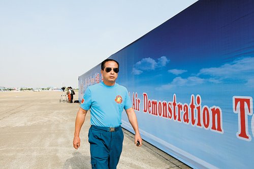 八一飛行表演隊(duì)所在師師長:計(jì)劃合適時(shí)出國表演