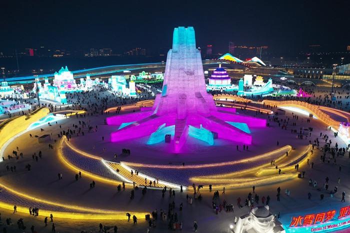 人氣爆棚！第26屆哈爾濱冰雪大世界開(kāi)園